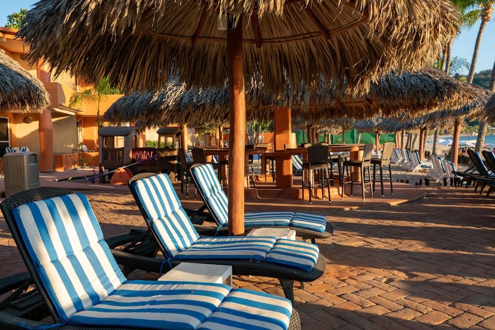 Hotel Villa Mexicana Zihuatanejo Buitenkant foto