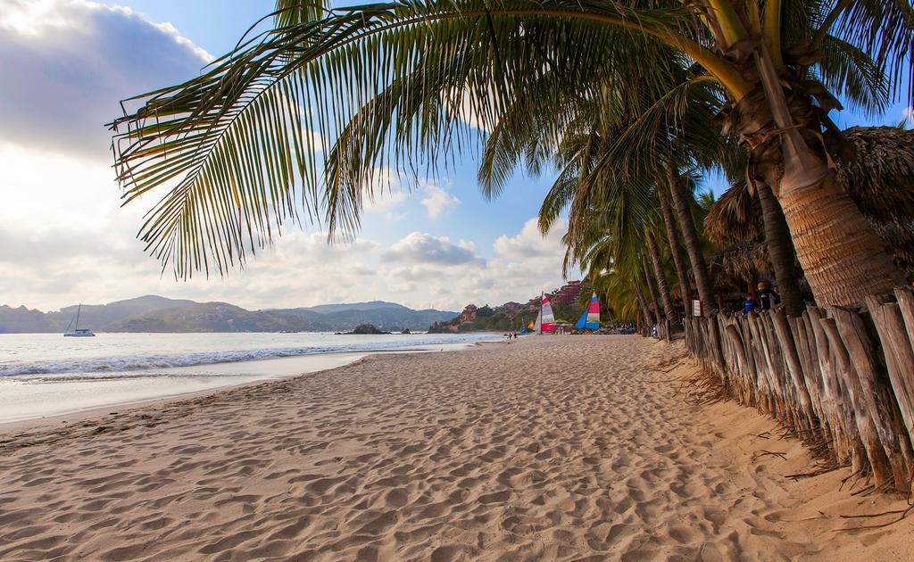 Hotel Villa Mexicana Zihuatanejo Buitenkant foto