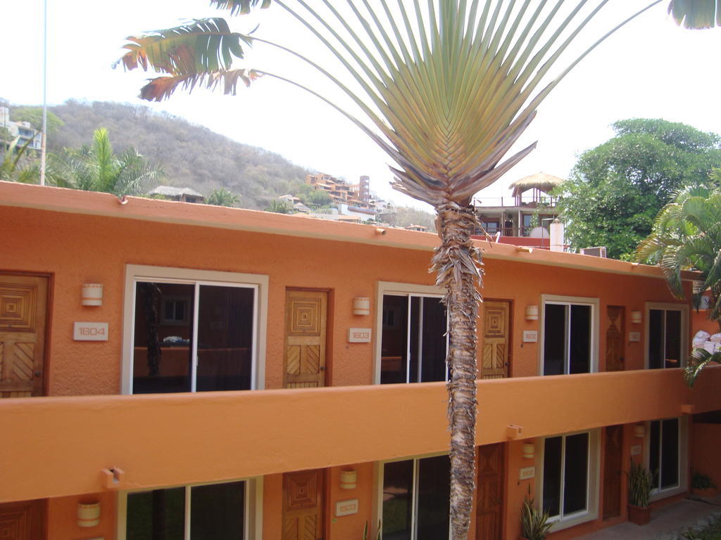 Hotel Villa Mexicana Zihuatanejo Buitenkant foto